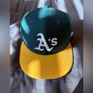 New Era Oakland A’s trucker hat 7 1/8